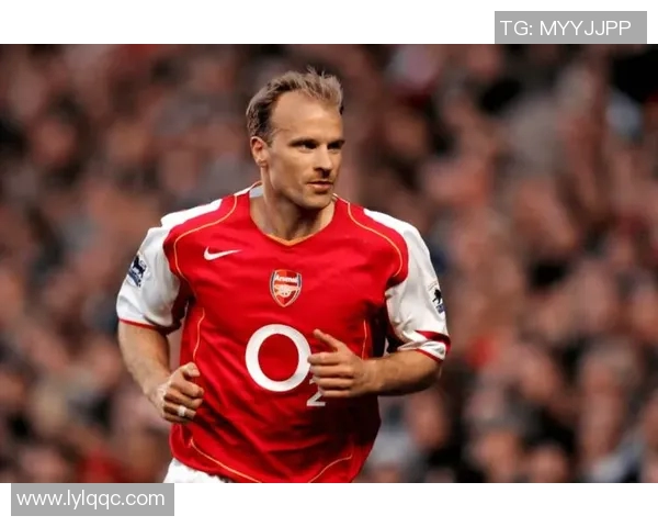 女王心目中的足球巨星揭秘他与皇室的特殊关系与故事